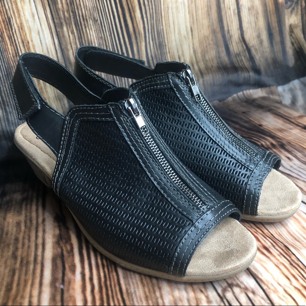 NWOT Earth Origins Marietta Maureen Sandals 8.5